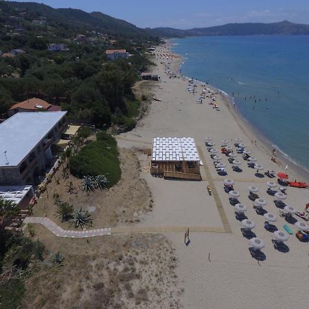Residence Le Palme - Appartamenti Sul Mare - Spiaggia Tra Palinuro E Caprioli Pisciotta Buitenkant foto