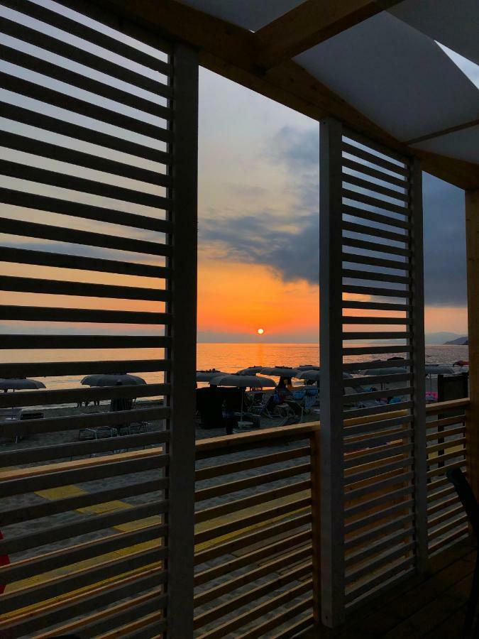 Residence Le Palme - Appartamenti Sul Mare - Spiaggia Tra Palinuro E Caprioli Pisciotta Buitenkant foto
